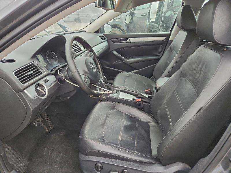 Photo 7 from auction – 2012 VOLKSWAGEN PASSAT SE with VIN 1VWBP7A34CC073264