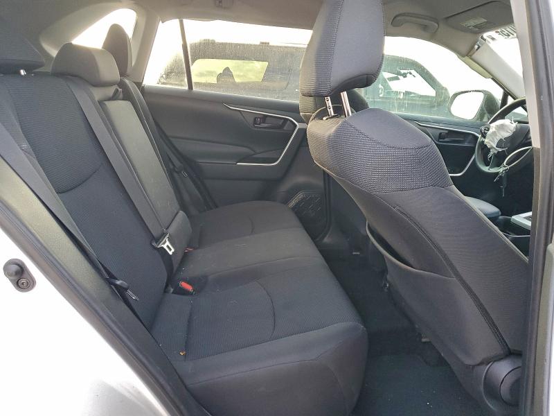 Photo 11 from auction – 2019 TOYOTA RAV4 LE with VIN 2T3H1RFV0KC026850