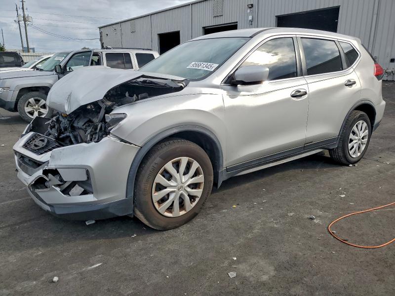 NISSAN ROGUE S 2017 with VIN JN8AT2MT5HW383247 - Photo from auction