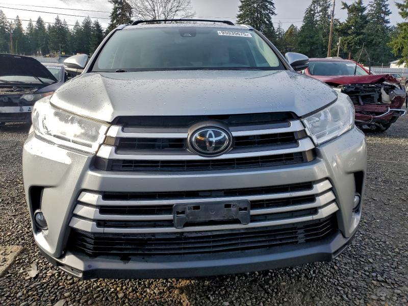 Photo 5 from auction – 2017 TOYOTA HIGHLANDER with VIN 5TDJZRFHXHS398158