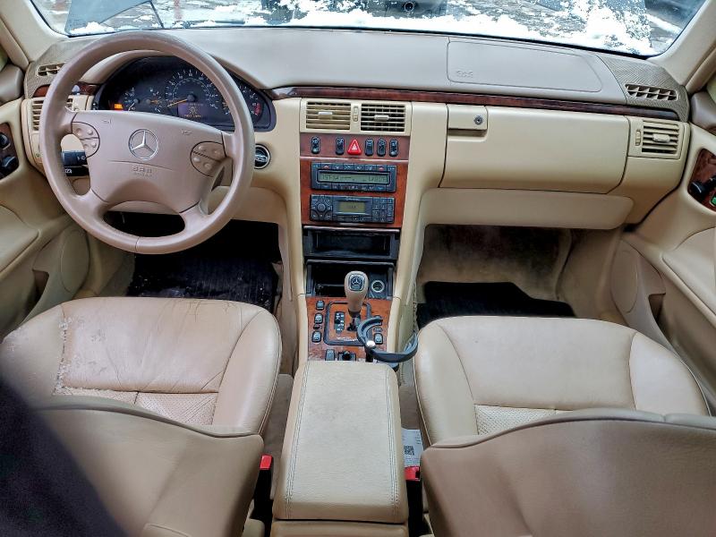 Photo 8 from auction – 2000 MERCEDES-BENZ E 320 with VIN WDBJF65J3YA979167