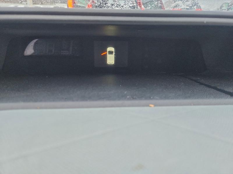 Photo 9 from auction – 2012 TOYOTA PRIUS C with VIN JTDKDTB35C1025030