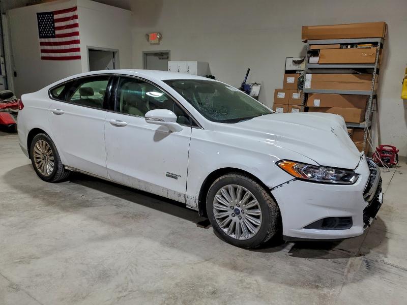 Photo 4 from auction – 2016 FORD FUSION SE with VIN 3FA6P0PU3GR304633