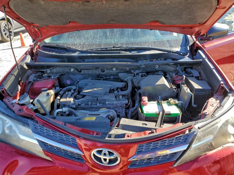 Photo 12 from auction – 2015 TOYOTA RAV4 LE with VIN JTMZFREV8FD047292