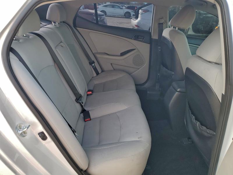 Foto 10 de la subasta – 2015 KIA OPTIMA LX con VIN 5XXGM4A75FG478184