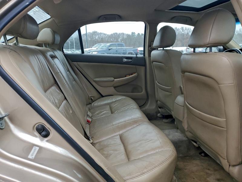Photo 10 from auction – 2005 HONDA ACCORD with VIN 1HGCM56835A189872
