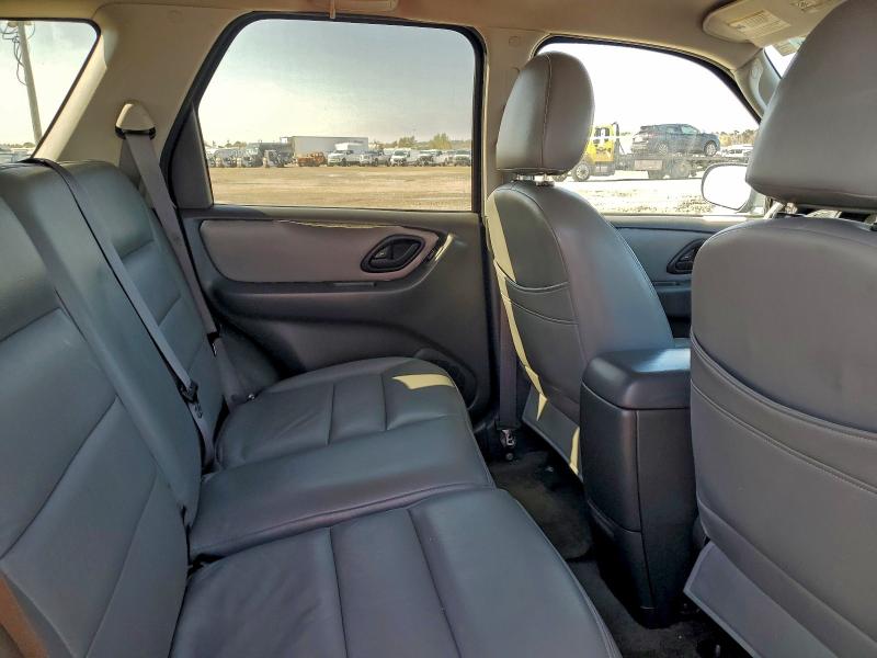 Photo 10 from auction – 2007 FORD ESCAPE XLT with VIN 1FMYU03157KB91064
