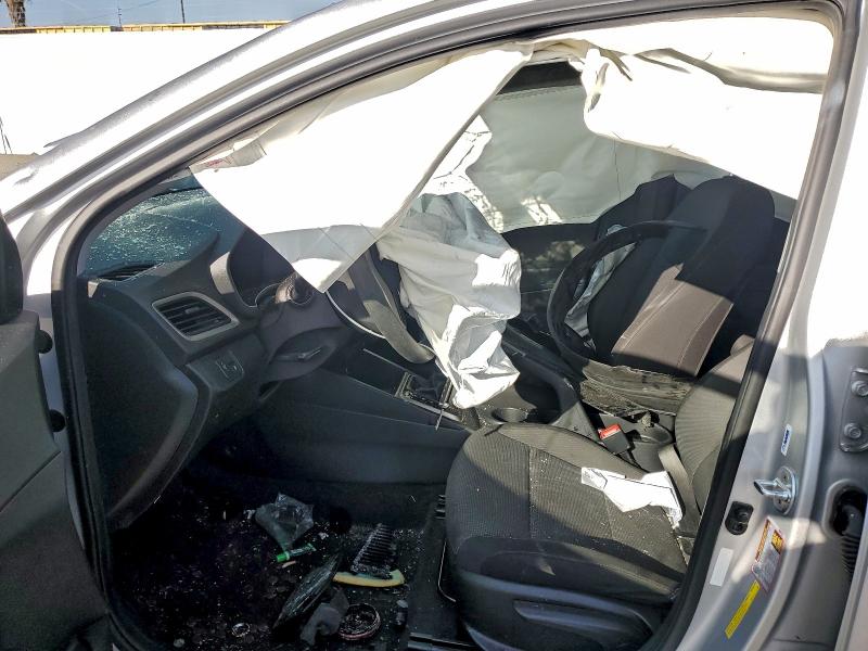 Photo 7 from auction – 2019 HYUNDAI ACCENT with VIN 3KPC24A37KE069205