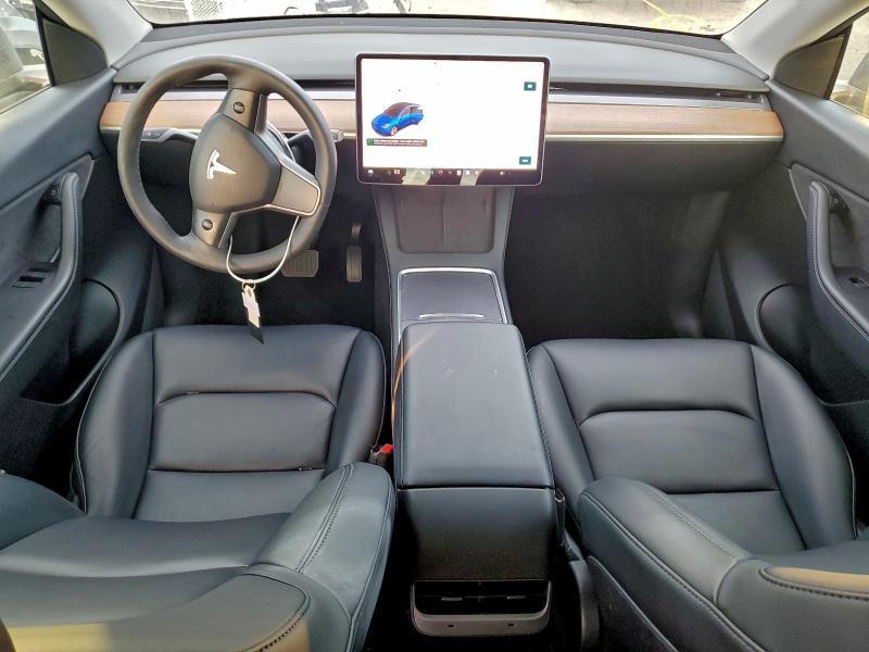 Photo 8 from auction – 2022 TESLA MODEL Y with VIN 7SAYGDEE2NF421899