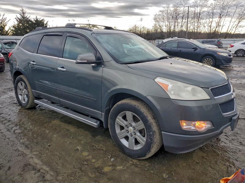 Photo 4 from auction – 2011 CHEVROLET TRAVERSE L with VIN 1GNKVGED1BJ174761