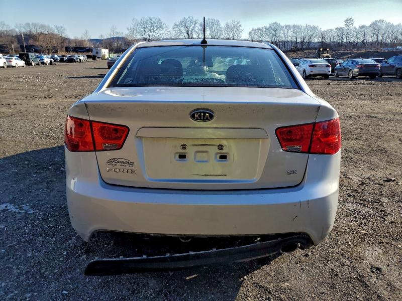 Photo 6 from auction – 2010 KIA FORTE SX with VIN KNAFW4A31A5299430