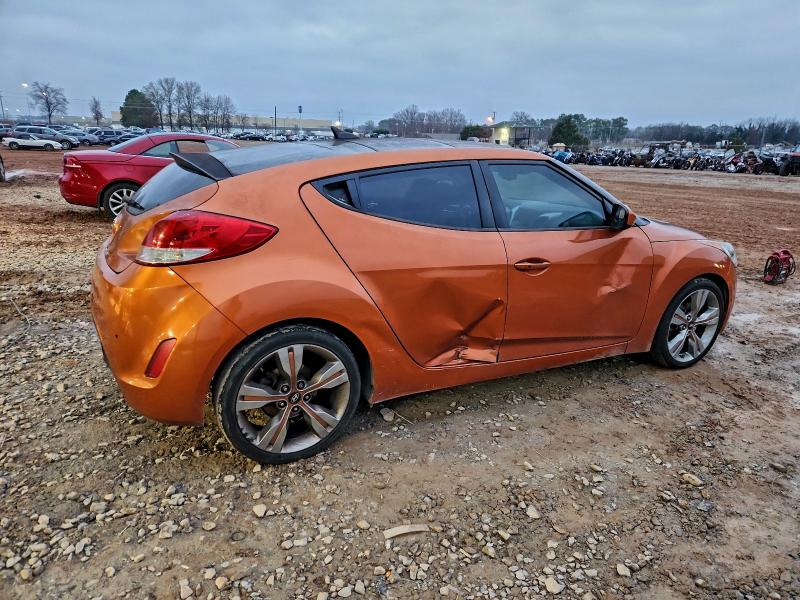 Photo 3 from auction – 2012 HYUNDAI VELOSTER with VIN KMHTC6AD4CU030684