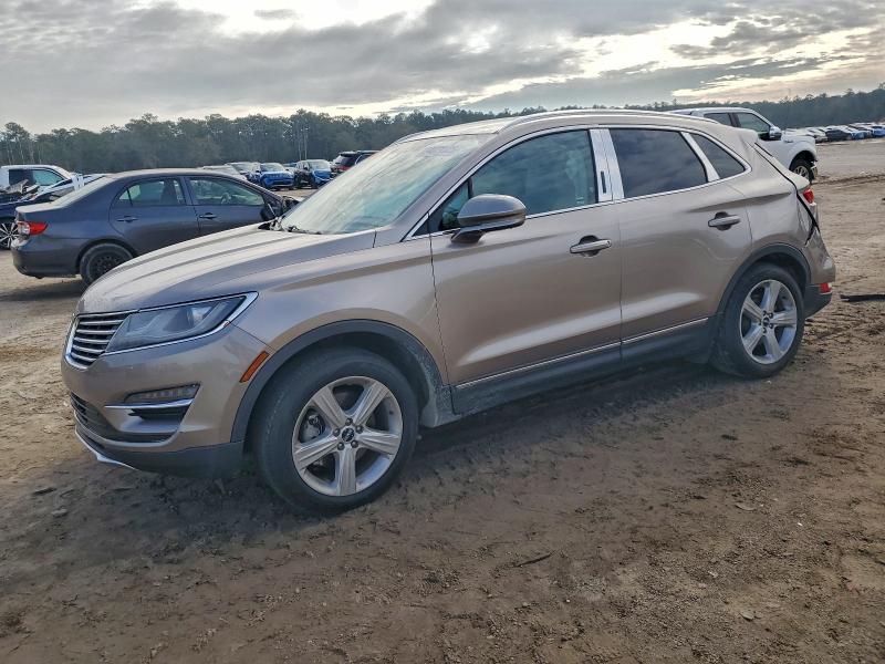 LINCOLN MKC PREMIE 2018 с VIN 5LMCJ1C93JUL20376 - Фото с аукциона