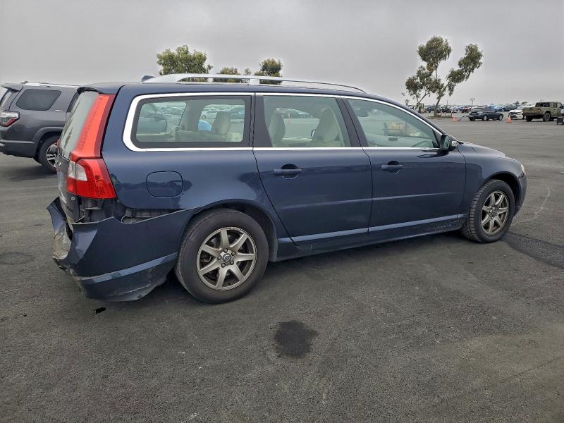 Photo 3 from auction – 2010 VOLVO V70 3.2 with VIN YV1960BW7A1139085