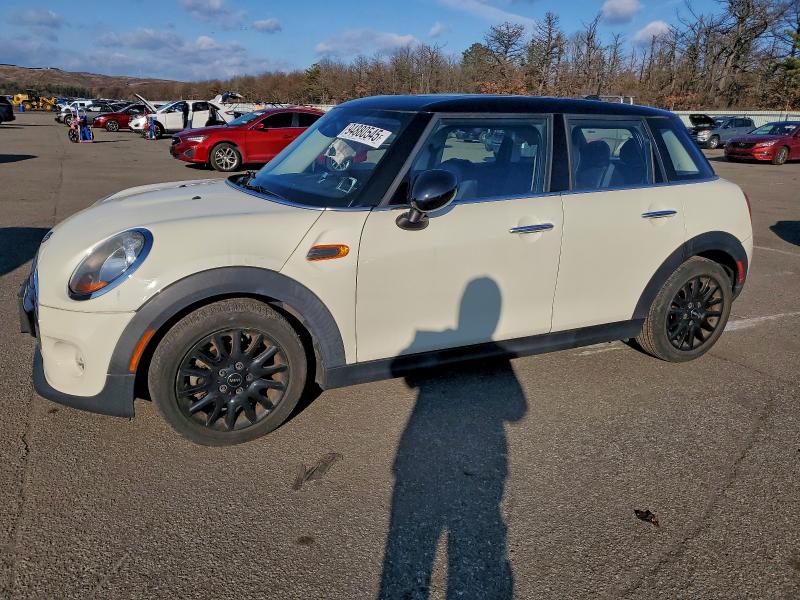 MINI COOPER 2018 with VIN WMWXU1C54J2F81573 - Photo from auction