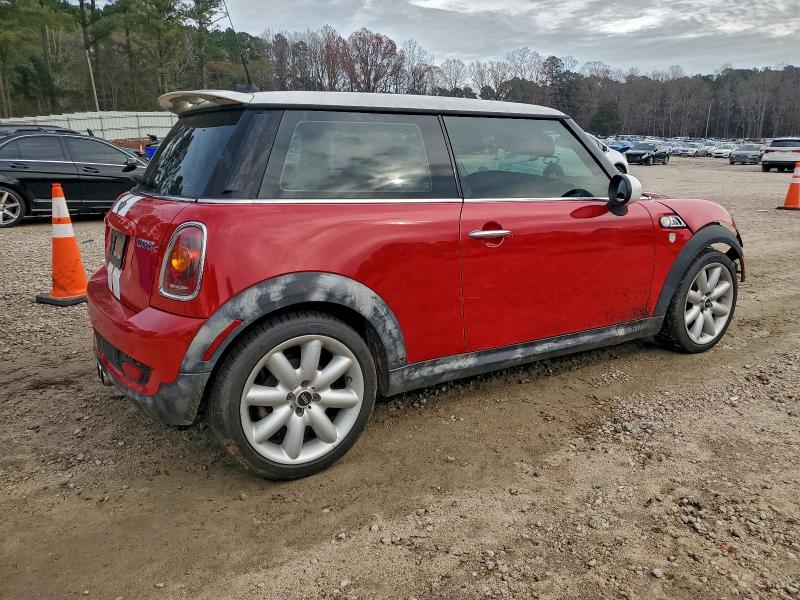 Photo 3 from auction – 2009 MINI COOPER S with VIN WMWMF73509TW84198