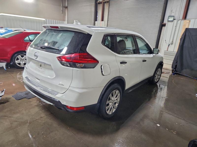 Zdjęcie 3 z aukcji – 2017 NISSAN ROGUE S z VIN KNMAT2MV1HP567429