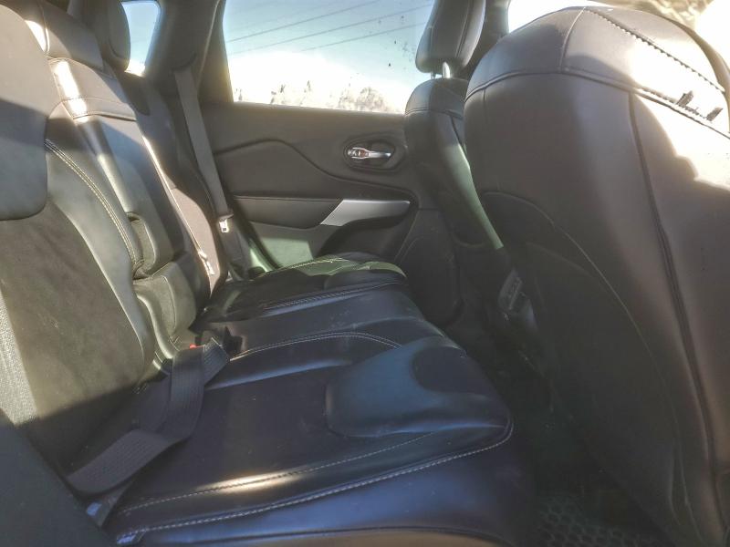 Photo 10 from auction – 2018 JEEP CHEROKEE with VIN 1C4PJLLB5JD511384