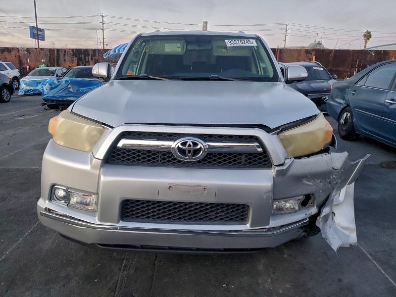 Photo 5 from auction – 2010 TOYOTA 4RUNNER SR with VIN JTEZU5JR6A5011607