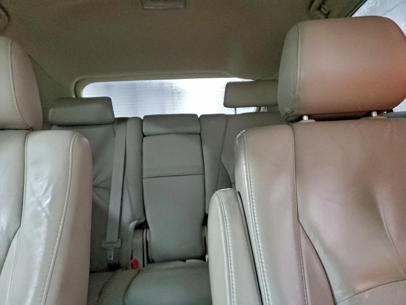 Photo 10 from auction – 2005 LEXUS RX with VIN 2T2HA31U85C064878