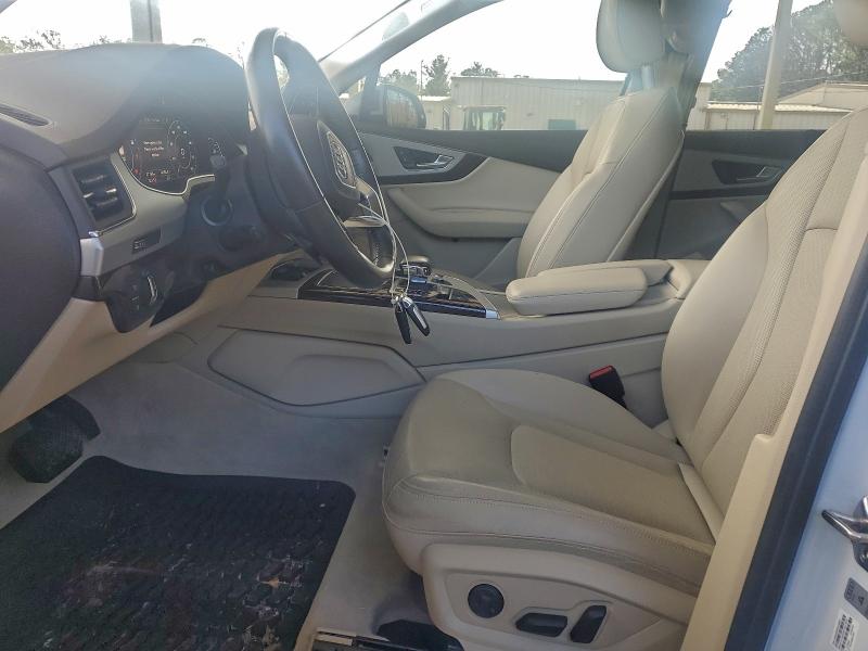 Photo 7 from auction – 2019 AUDI Q7 PREMIUM with VIN WA1LHAF77KD019750
