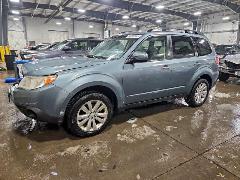SUBARU FORESTER 2 2012 with VIN JF2SHADC7CH438338 - Photo from auction