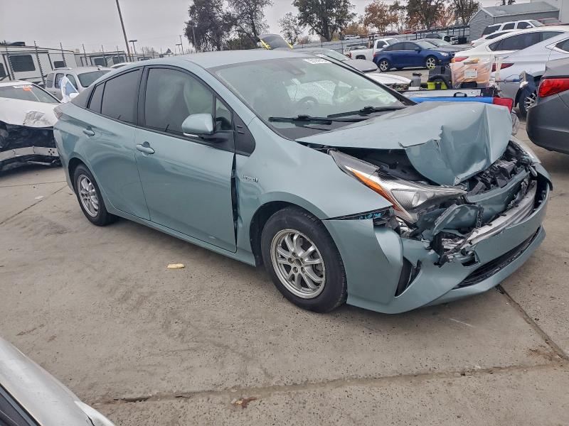 Photo 4 from auction – 2017 TOYOTA PRIUS with VIN JTDKBRFU2H3026580