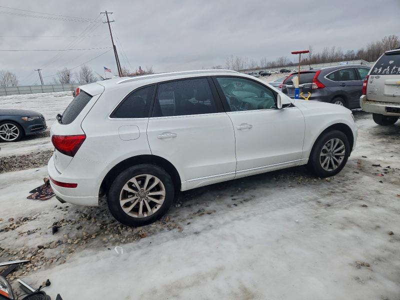 Photo 3 from auction – 2016 AUDI Q5 PREMIUM with VIN WA1C2AFP2GA016233