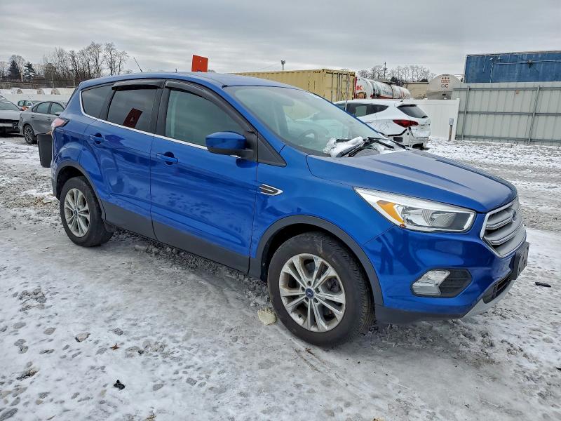 Photo 4 from auction – 2017 FORD ESCAPE SE with VIN 1FMCU9GD6HUD50201