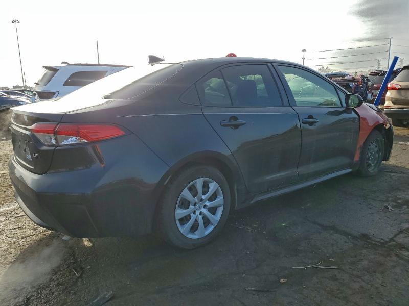 Photo 3 from auction – 2022 TOYOTA COROLLA LE with VIN 5YFEPMAE2NP313731