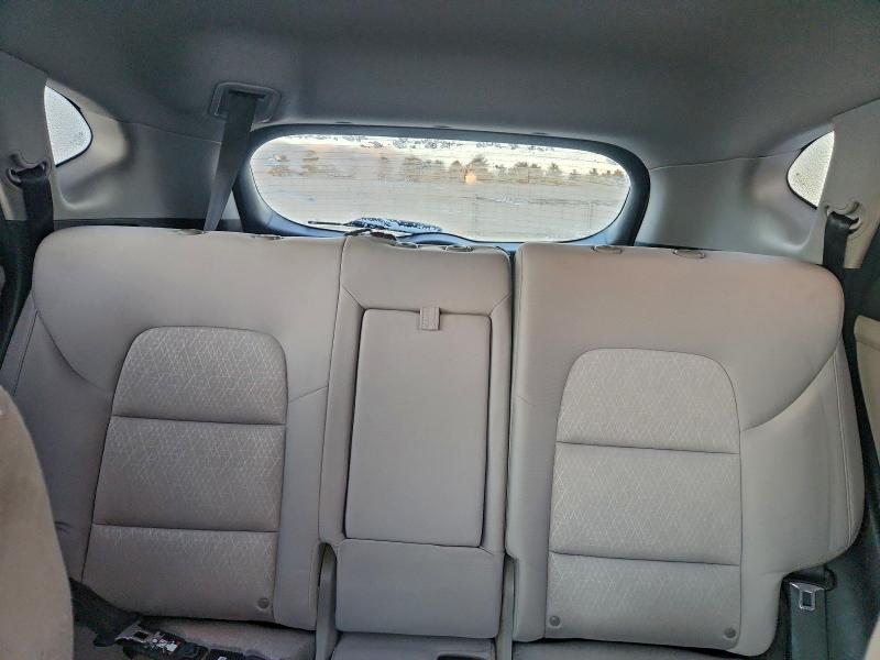Photo 10 from auction – 2018 HYUNDAI TUCSON SE with VIN KM8J2CA40JU765717