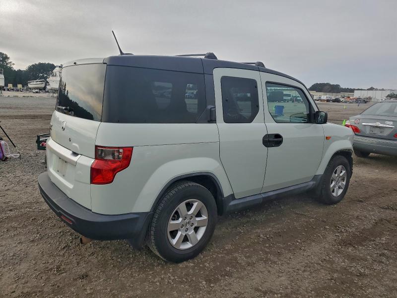 Photo 3 from auction – 2011 HONDA ELEMENT EX with VIN 5J6YH1H72BL001956