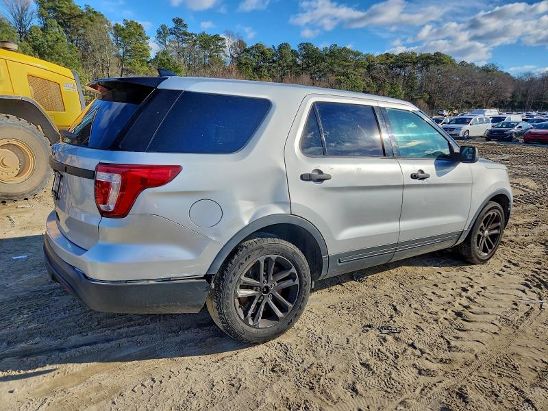 Photo 3 from auction – 2016 FORD EXPLORER P with VIN 1FM5K8AR7GGA28693