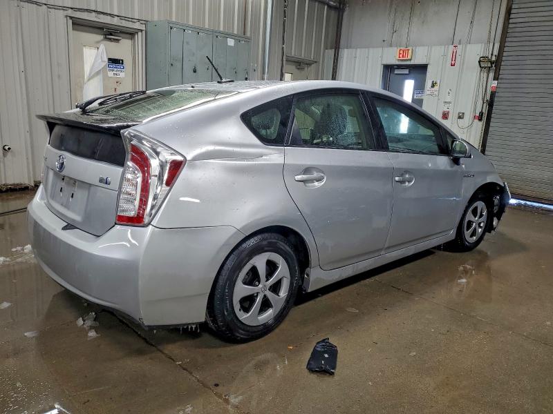 Photo 3 from auction – 2014 TOYOTA PRIUS with VIN JTDKN3DU8E1768853