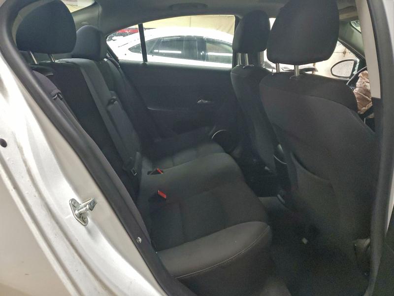 Photo 10 from auction – 2014 CHEVROLET CRUZE with VIN 1G1PC5SBXE7349627