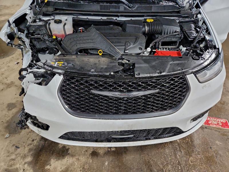 Photo 12 from auction – 2026 CHRYSLER PACIFICA L with VIN 2C4RC1GG4TR162263