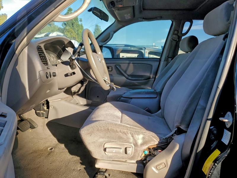 Photo 7 from auction – 2003 TOYOTA SEQUOIA SR with VIN 5TDZT34A53S195954
