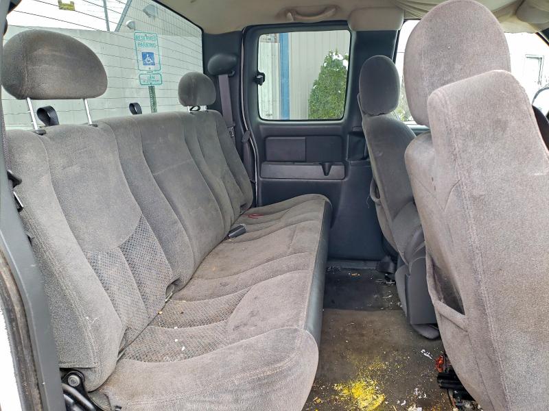 Photo 10 from auction – 2005 CHEVROLET SILVERADO with VIN 1GCEK19BX5E228740