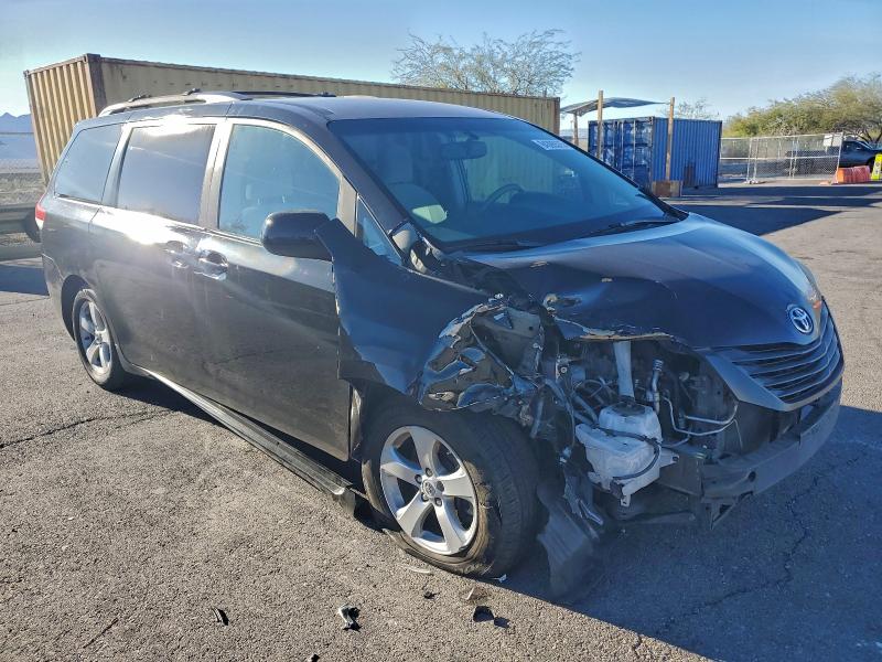 Photo 4 from auction – 2012 TOYOTA SIENNA LE with VIN 5TDKK3DC9CS178080