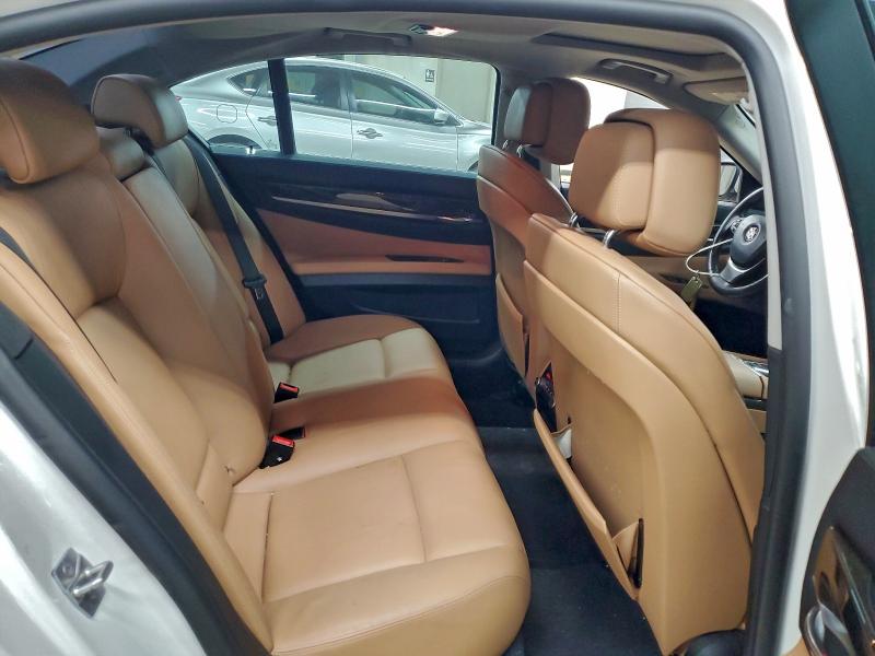 Photo 10 from auction – 2012 BMW 740 I with VIN WBAKA4C59CC613772
