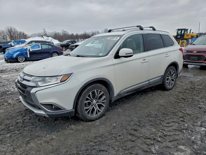 MITSUBISHI OUTLANDER 2018 with VIN JA4AZ3A3XJZ001765 - Photo from auction