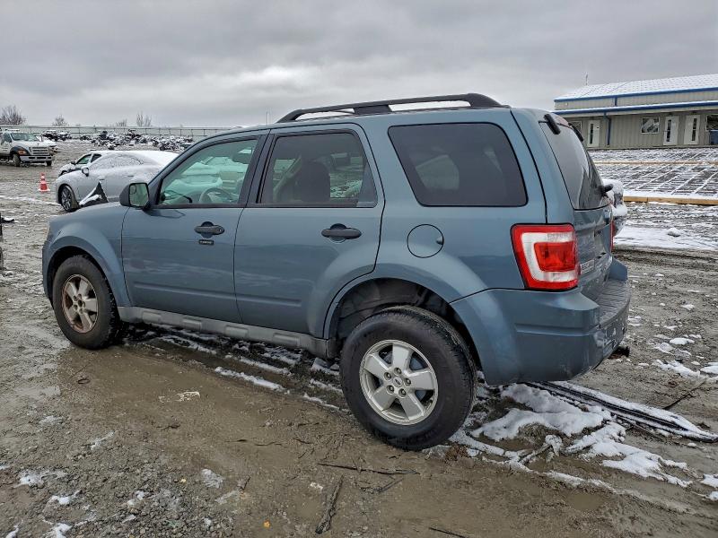 Photo 2 from auction – 2010 FORD ESCAPE XLT with VIN 1FMCU0D7XAKB79979