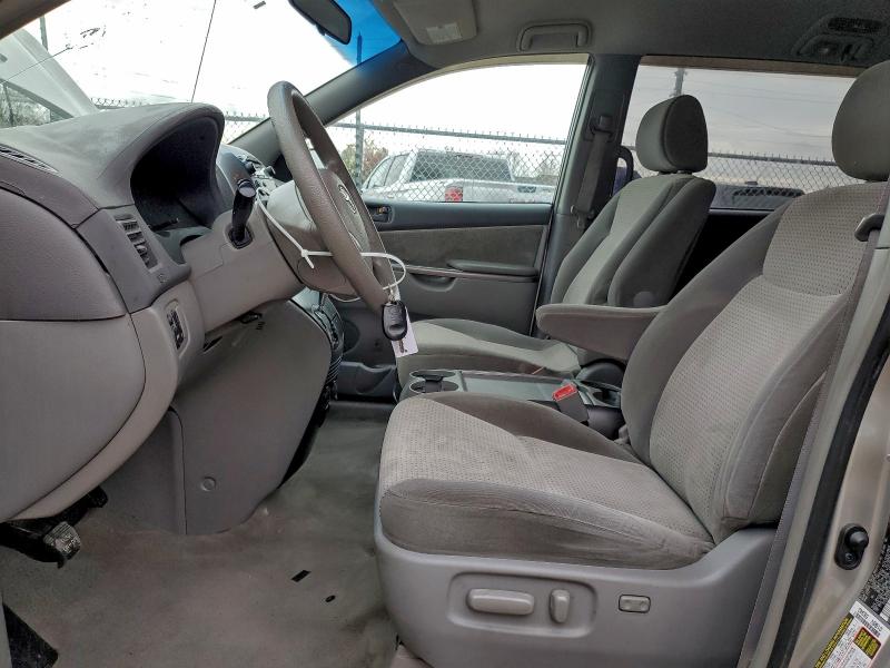 Photo 7 from auction – 2007 TOYOTA SIENNA CE with VIN 5TDZK23C07S089868