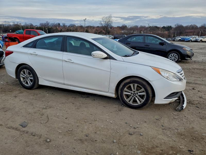 Photo 4 from auction – 2014 HYUNDAI SONATA GLS with VIN 5NPEB4AC3EH934552