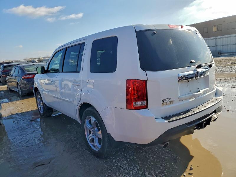Photo 2 from auction – 2015 HONDA PILOT EXL with VIN 5FNYF4H51FB039442