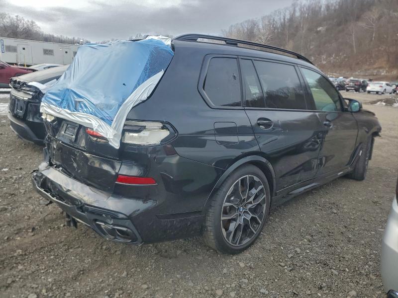 Photo 3 from auction – 2026 BMW X7 M60I with VIN 5UX33EM09T9018975
