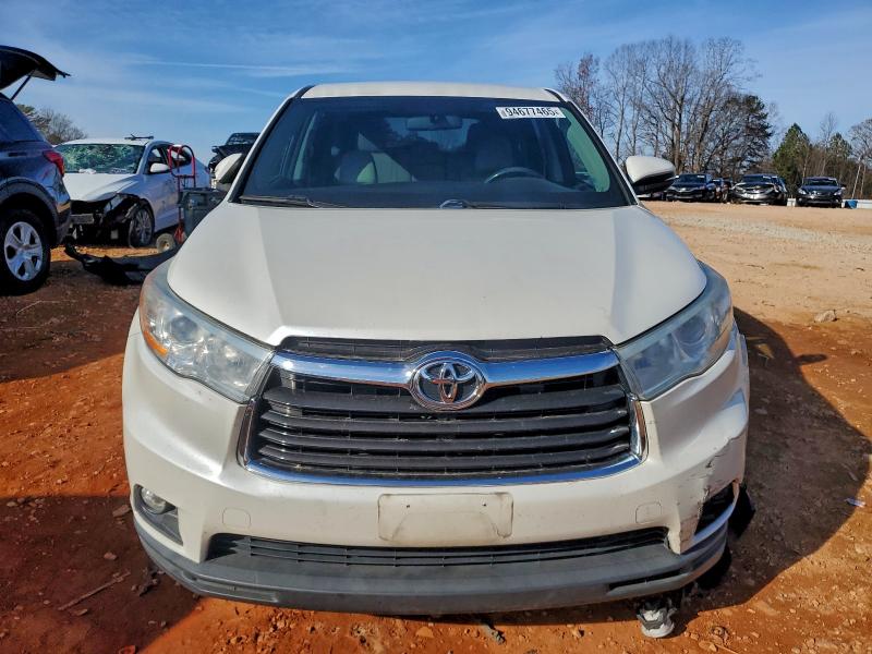 Photo 5 from auction – 2014 TOYOTA HIGHLANDER with VIN 5TDZKRFH2ES016790