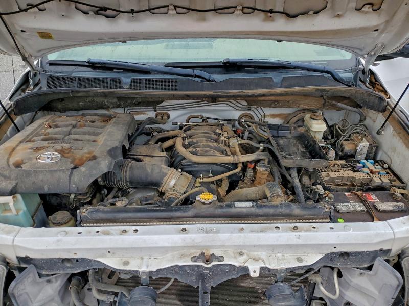 Photo 11 from auction – 2011 TOYOTA TUNDRA with VIN 5TFUY5F18BX159009