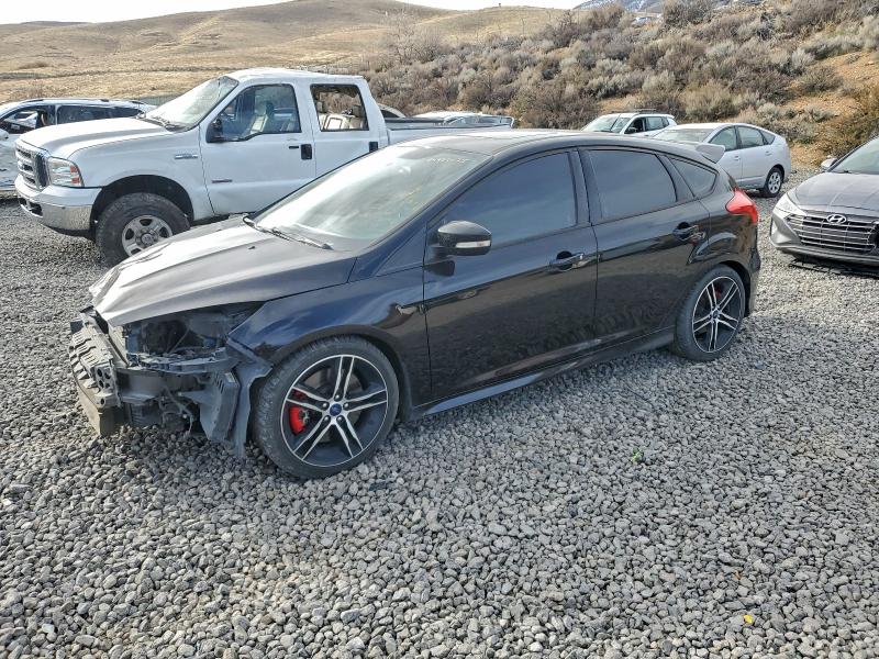FORD FOCUS ST 2016 с VIN 1FADP3L92GL363391 - Фото с аукциона