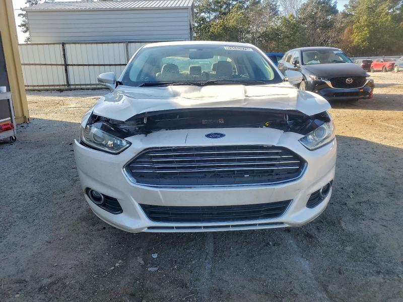 Photo 5 from auction – 2016 FORD FUSION with VIN 3FA6P0K98GR221654